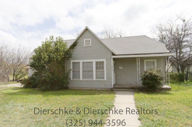 Building Photo - Affordable 2 bedroom home CLOSE ACCESS TO LOOP 306!