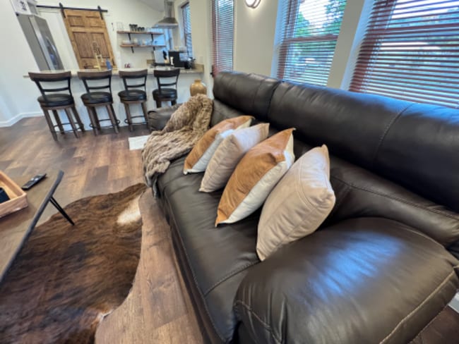 Photo - 346 Petroleum Center Rd