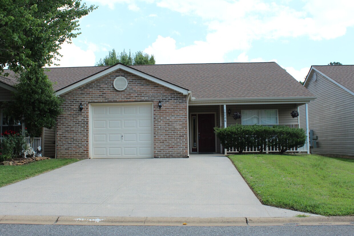 Photo - 10008 Greylock Way (Knoxville, TN)