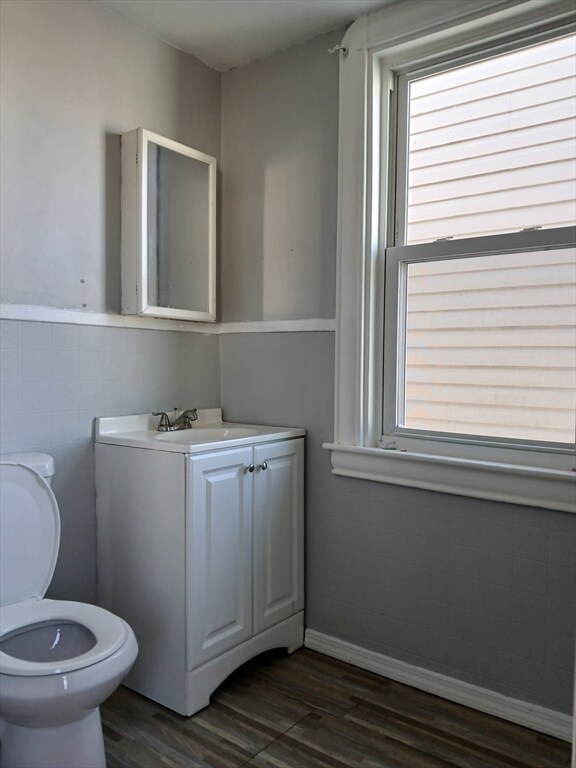 Photo - 187 Brightman St Unidad 3W