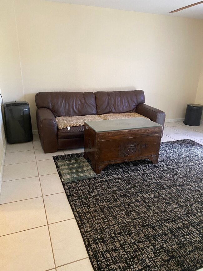 423 Colorado Ave Unit B