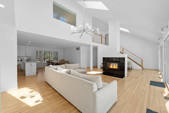 Photo - 35 Ely Brook Rd