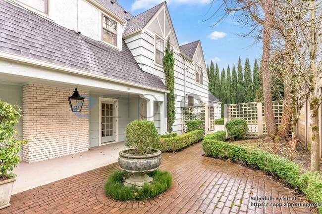 Photo - 3010 SE Lambert St