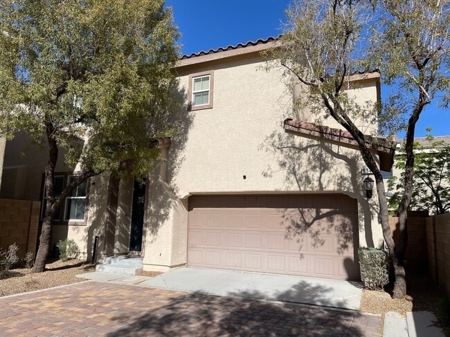 Building Photo - ?Charming 3-bedroom Home!