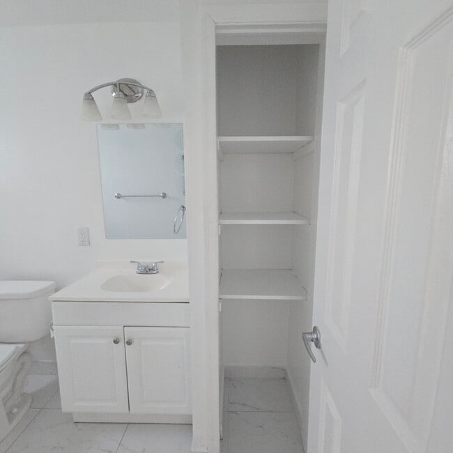 Photo - 5921 NE 18th Ave Unit 1