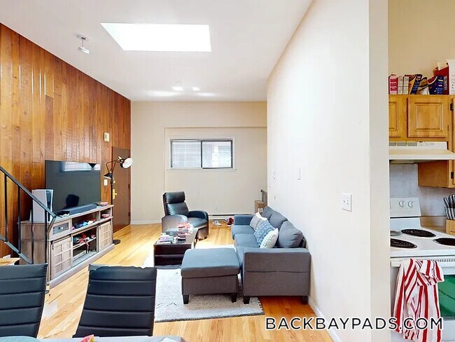 Building Photo - 277 Marlborough St Unit CH Rental