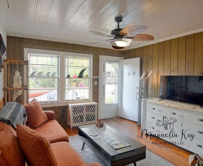 Building Photo - 7203 Porcher Dr