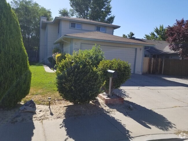Building Photo - Walking Distance to neighborhood schools a... Rental