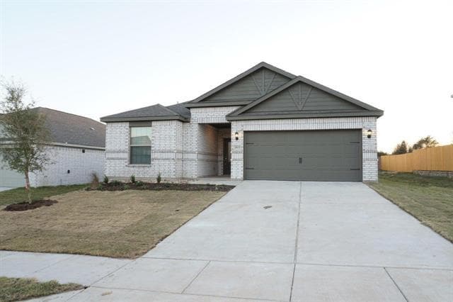 Building Photo - 1823 Dahlia Way