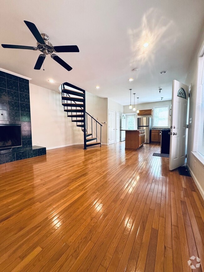 Building Photo - 245 Georgia St Unit Rear Rental
