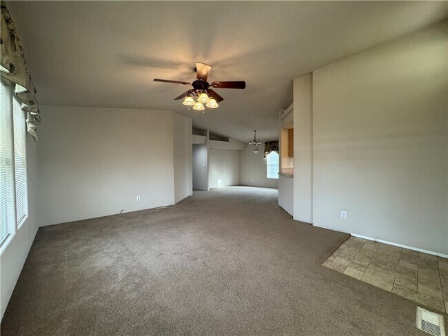 Photo - 10044 Kent Rd