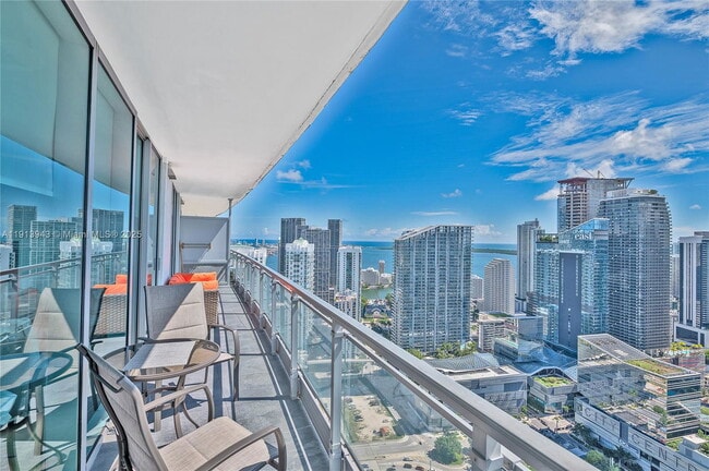 Building Photo - 92 SW 3rd St