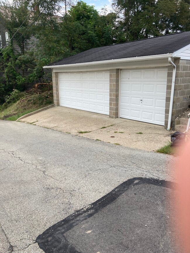 Photo - 853 Heslep Ave