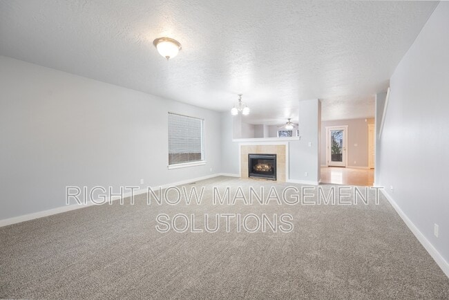 Photo - 5919 S Harrington Way