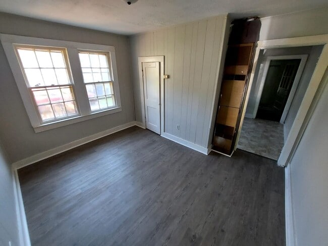 Photo - 1411 Underwood Ave