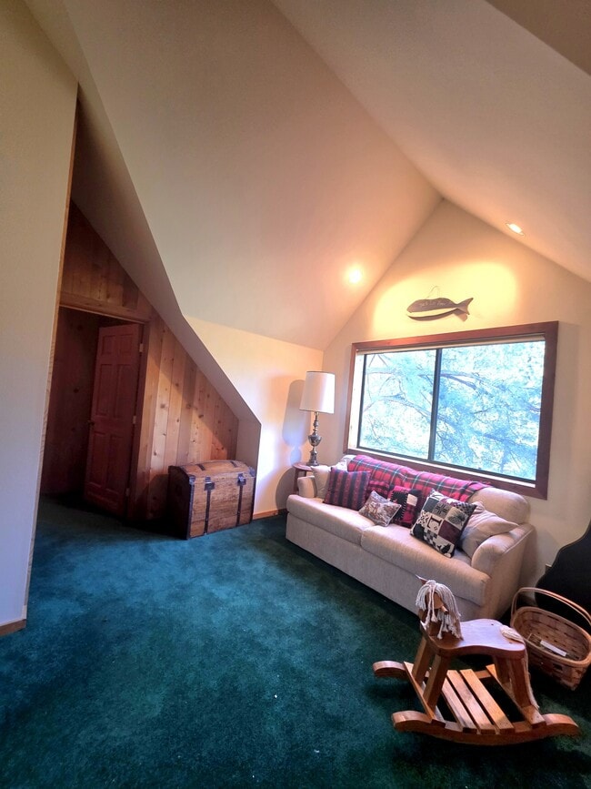 Building Photo - 1921 Bernina Dr