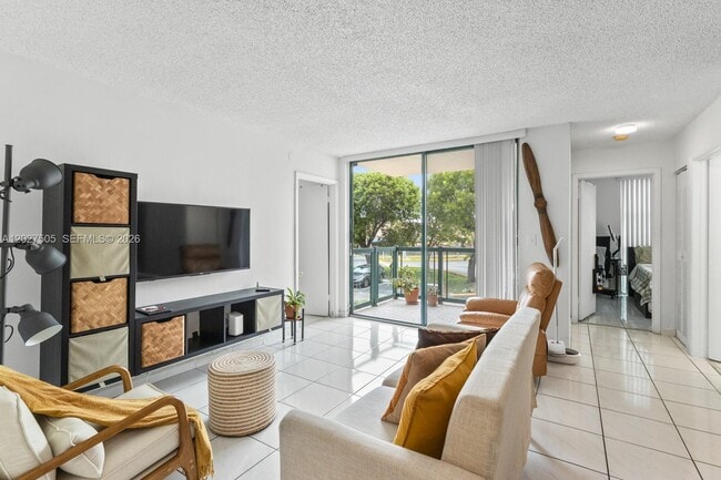 Building Photo - 2075 SW 122nd Ave Unit 226