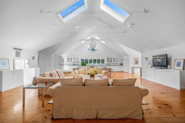 Photo - 7470 Sound Ave Unidad ID1261530P