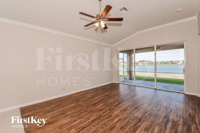 Photo - 9924 59th St E