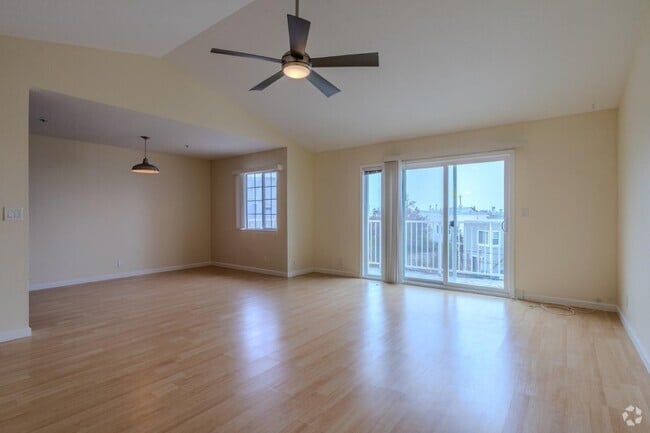 Building Photo - 1024 San Luis Cir Rental