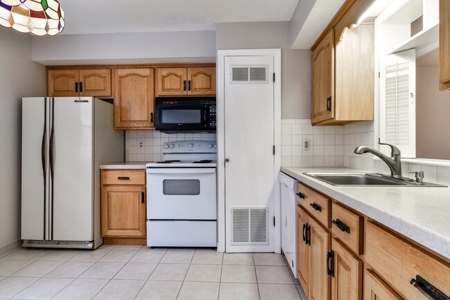Photo - 1907 Windsor Dr