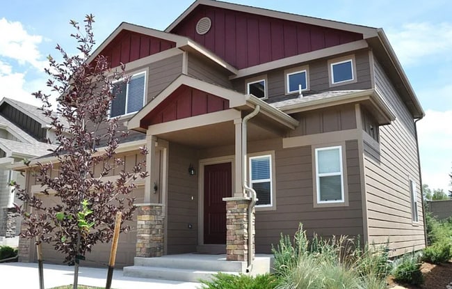 Building Photo - 2464 Sierra Springs Dr Rental