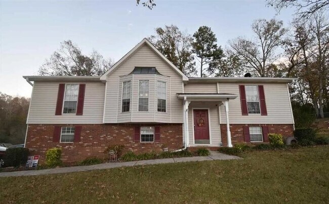 Photo - 6881 Briarwood Dr House
