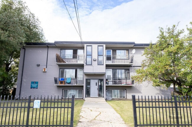 Building Photo - Aurora Place Apartments