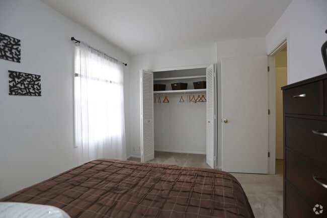 Warson Village Townhomes