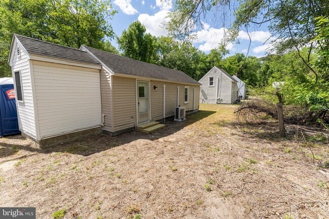 Photo - 117 Davis Ln