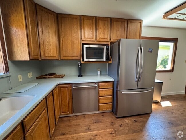 Building Photo - 2424 L St Unit 1 Rental