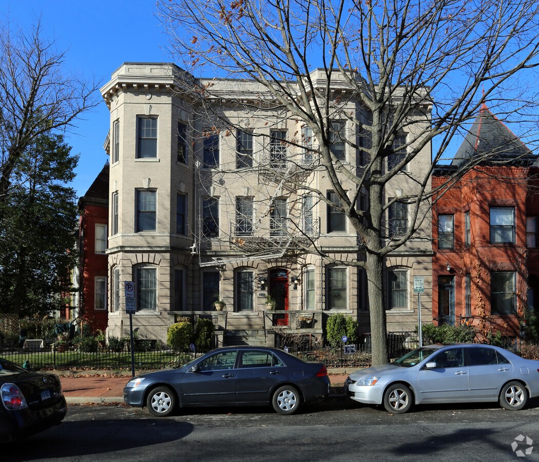 Photo - Charlotte Lee Building