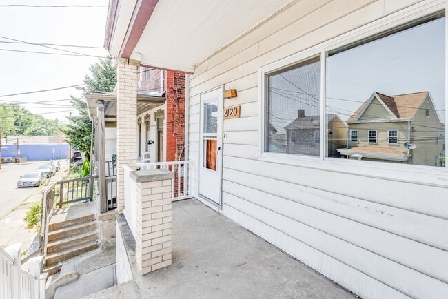 Photo - 2120 Salisbury St