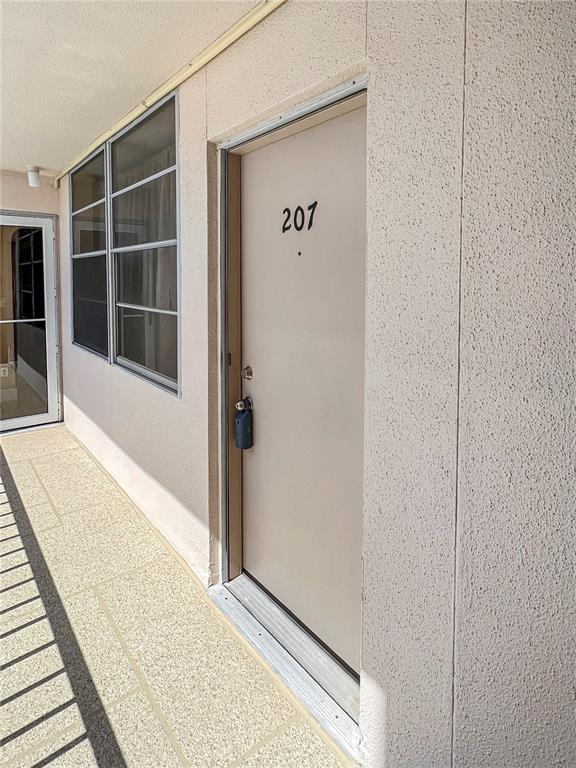 Photo - 7645 Sun Island Dr S Unidad 207