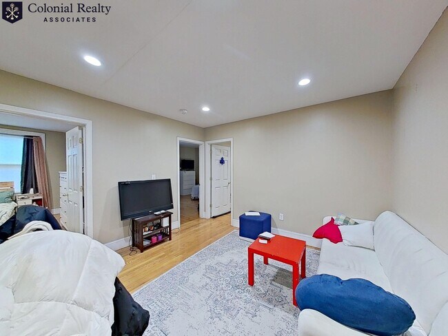 Photo - 328 St Paul St Unit 2