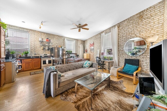 Photo - 2946 N Lincoln Ave Unit CH