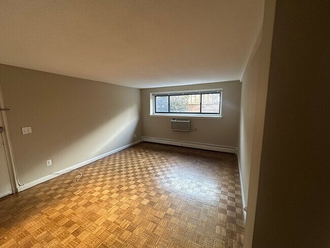 Photo - 375 Harvard St Unidad 2