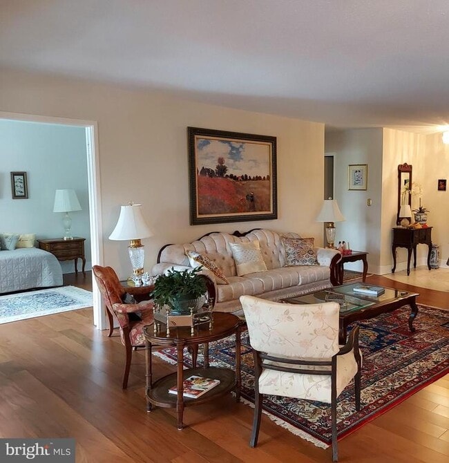 Photo - 8340 Greensboro Dr Unit 221