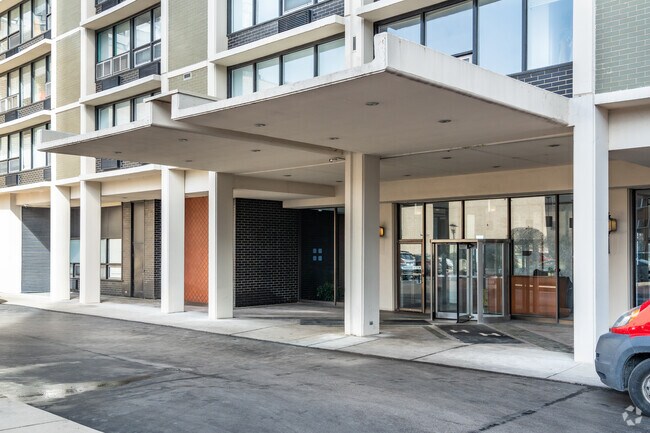 Entry - Horizion House