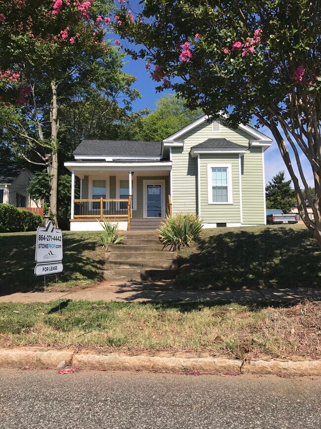 Photo - 410 Green Ave