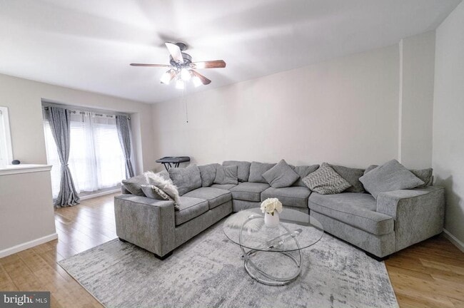 Photo - 3983 Cressida Pl