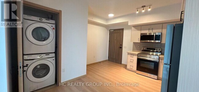 Photo - 3429 Sheppard Ave E Unité B 901