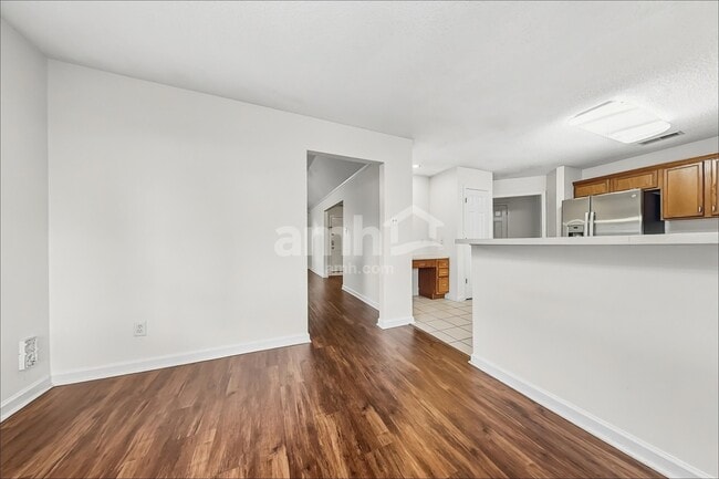 1466 Far Dr