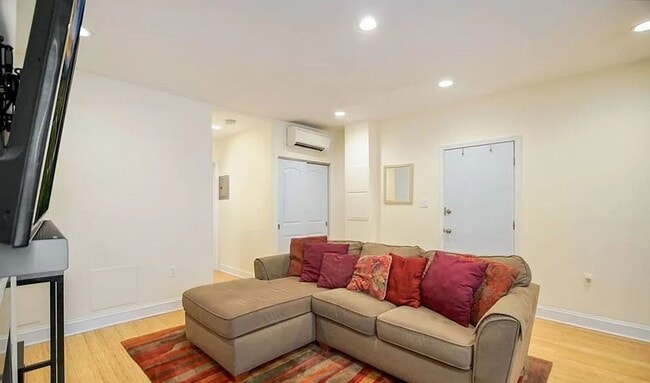 Photo - 1510 Q St NW Unit 1