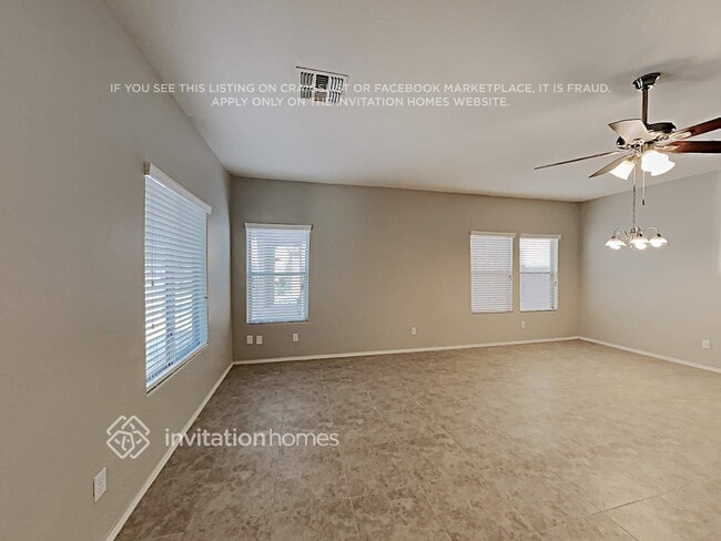 Photo - 18531 W Sunbelt Dr
