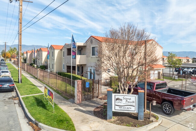 Sierra Pointe