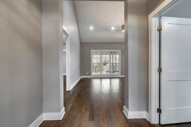 Photo - 154 Kawga Way