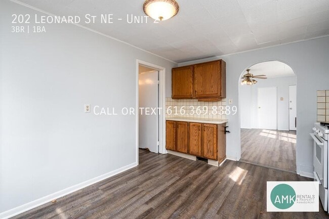 Photo - 202 Leonard St NE Unit 2