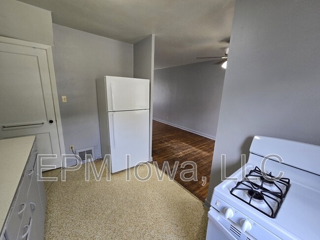 Photo - 263 Madison St