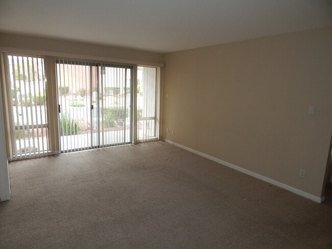 Photo - 769 Oakmont Ave